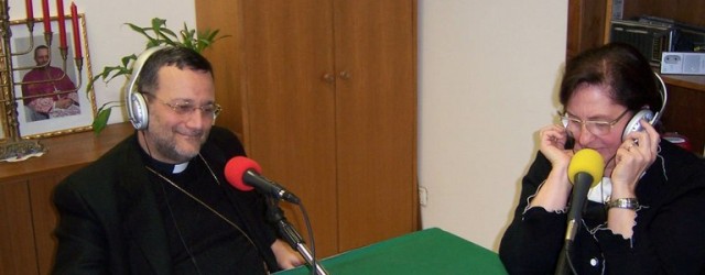 Radio Speranza La radio della Chiesa Metropolitana di Pescara-Penne Indirizzo : piazza G. Garibaldi, 41 Pescara 65127 Telefono : 085.690227 Fax : 085.690227 Sms: 338.1978928 e-mail : radiosperanza@diocesipescara.it Frequenza di trasmissione :...