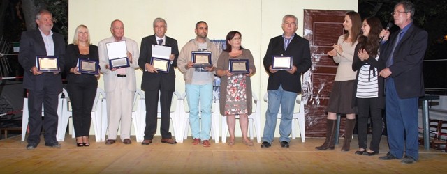 E' la storia di un ex bancario che, dopo la pensione, ha cambiato vita fondando in pieno centro, a Pescara, la prima comunità urbana di recupero dalla tossicodipendenza: la "Laad", Lega abruzzese antidroga