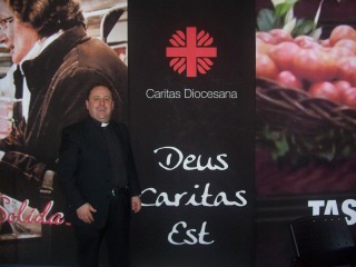 Politici, donateci qualche “gettone” di presenza