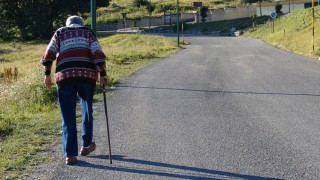 Covid-19: “Anziani più fragili e soli. Si muore anche d’isolamento”