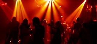 Stop a tamarri, truzzi e fighetti