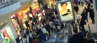 Giù le mani dalla domenica