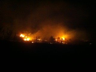 Il fuoco minaccia Bussi sul Tirino