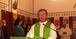 Don Max, il parroco della legalità