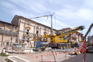 Pd: “Niente tasse agli aquilani o Chiodi si dimetta”