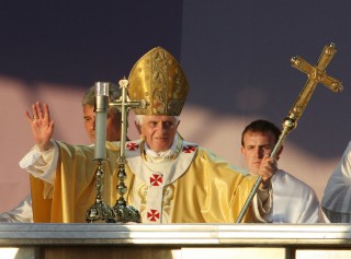 Più inglesi a messa con Benedetto XVI