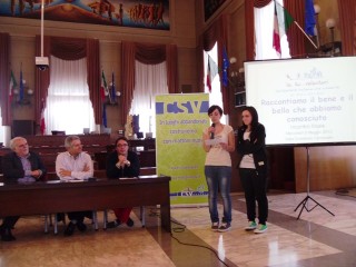 Studenti, volontari e contenti