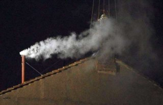 Fumata bianca: decisivo il quinto scrutinio