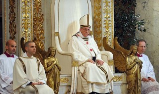 “Noi possiamo essere i santi di tutti i giorni”