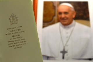 “Lumen Fidei: la fede è luce per le nostre tenebre”