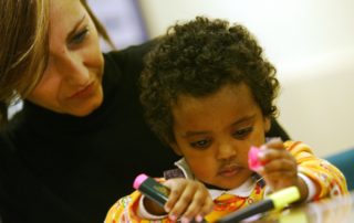 Denatalità: “In Italia si può combattere con l’adozione internazionale”