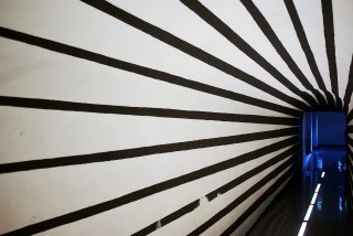 L’arte contemporanea in un tunnel