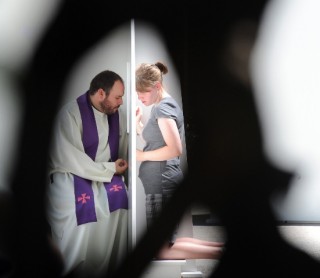 “Nessuno può presumere di non essere peccatore”