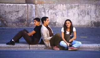 Ogni anno in Italia 3 mila diciottenni senza tutela rischiano la povertà