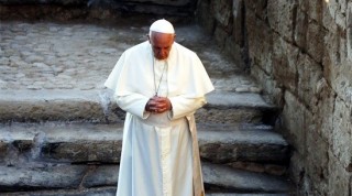 “Offro la mia casa in Vaticano per un incontro di pace”