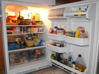 Un frigorifero per tutti contro lo spreco di alimenti