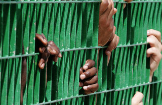 “Politiche migratorie europee mettono a rischio la vita”