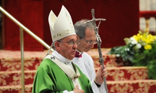 “Vivete e annunciate il comandamento dell’amore superando la mondanità”