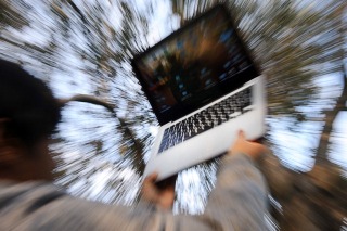 Gli adolescenti? “Una generazione di nativi digitali”