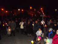 I fedeli assistono all’incoronazione della Madonnina 