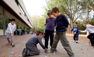 “Inaccettabile che 1.300.000 ragazzi italiani vivano in povertà assoluta”