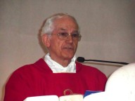 Mons. Vincenzo Amadio, vicario generale dell'arcidiocesi di Pescara-Penne e parroco di San Pietro in Pescara