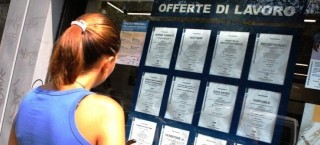 I giovani italiani guardano con preoccupazione la situazione del Paese