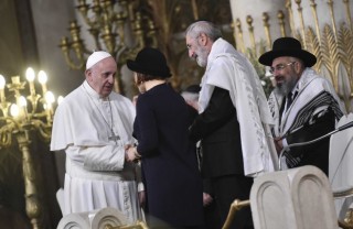 “Ebrei e cristiani, fratelli e sorelle nell’unica famiglia di Dio”