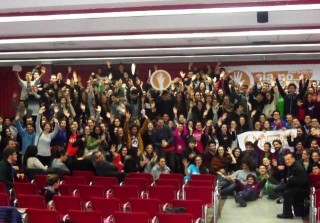 “Facciamo chiasso per rendere la nostra scuola più bella”