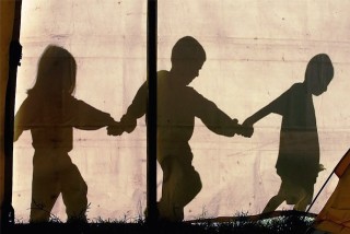 Bambini: “1 su 5 nei Paesi ricchi vive in povertà relativa, in Italia sono il 25%”