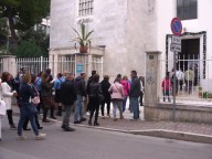 I catechisti, gli educatori e gli operatori pastorali attraversano la Porta santa entrano in Cattedrale