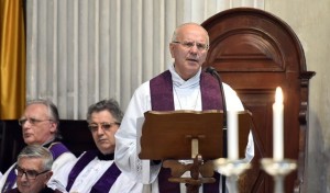 Galantino: “Siate educatori con uno sguardo di misericordia”