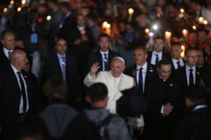 “Essere mariani per essere cristiani, ma Maria non è una santina”