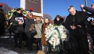 Rigopiano: “Non restiamo schiacciati dal dolore, il sole torni a splendere”