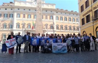 Padre Alex Zanotelli: “L’acqua è una questione che deve rimanere fuori dai mercati”