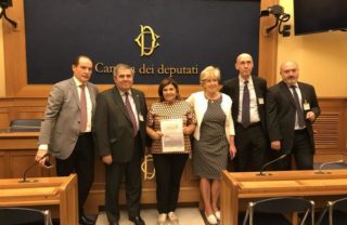 “Scuola e famiglia facciano fronte comune nell’educazione dei ragazzi”