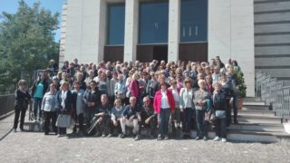 “Siate angeli, non visti, forse non capiti, ma angeli”