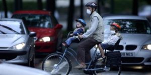 Smog: “In Italia immatricolate quatto macchine per ogni neonato”