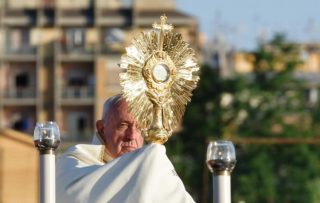 “L’Eucaristia è una scuola di benedizione”