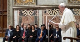 “Ascoltare il grido disperato dei nostri fratelli rispettando i loro diritti”