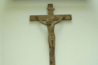 Crocifisso a scuola: “Non è un simbolo divisivo”