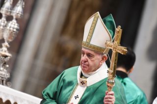 Amazzonia: “Solo il sacerdote è abilitato a presiedere l’Eucaristia”