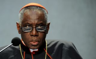 Covid-19, Settimana santa: messa crismale e processioni rinviate