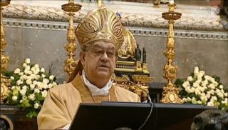 “Il Rosario è la preghiera ordinaria dei tempi difficili e di questa emergenza”