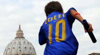 “We run together”: l’asta sportiva di beneficenza per il Covid-19