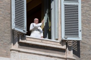 “La Trinità è Amore al servizio del mondo, che vuole salvare e ricreare”