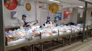 Una “scafetta sospesa” per un Natale di solidarietà