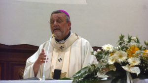 “Convertiamoci, ricominciamo da capo rimettendo al centro la vita interiore”