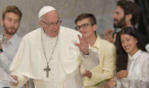#Seguimi: 57 mila adolescenti italiani da Papa Francesco il 18 aprile