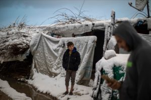 Afghanistan: “800 mila bambini affrontano l’inverno senza ripari”
